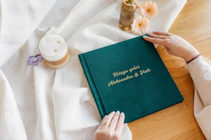 Księga gości w wydaniu fotografów ślubnych – dopasuj ją do albumu